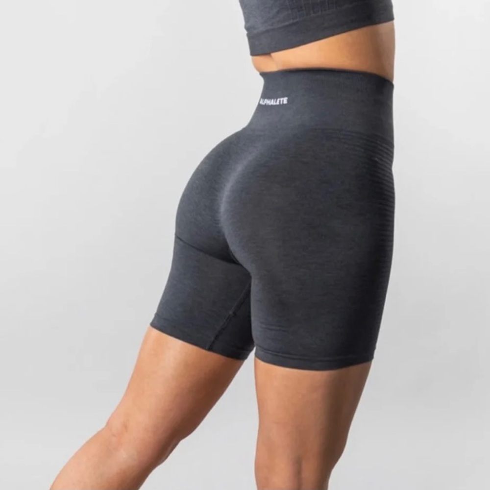 SOLD 🎉 (on M) Alphalete Seamless Biker Short Gray